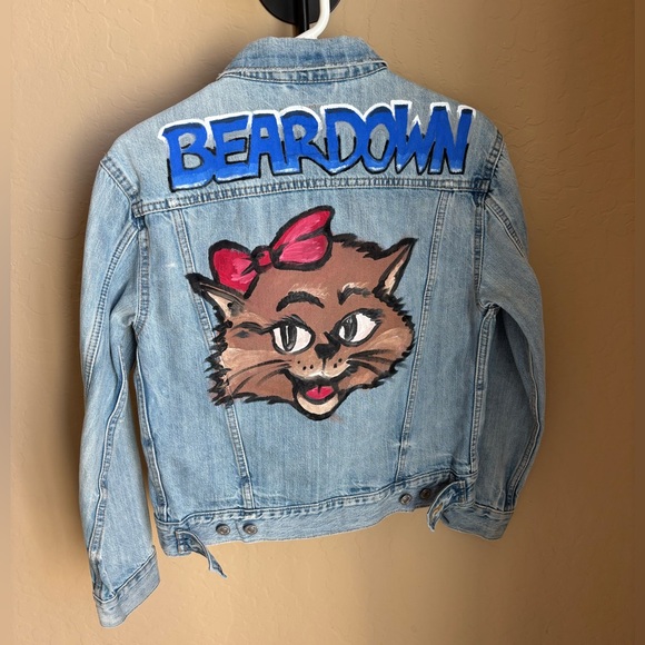 Levi's Jackets & Blazers - Hand Painted UofA Wildcats denim jacket